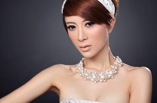 金巧巧有啥背景