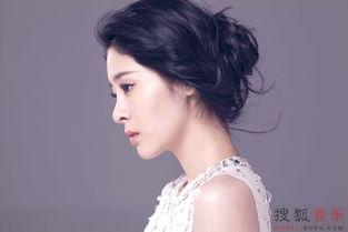 张碧晨以前的照片,从青涩校园到璀璨舞台，时光见证的蜕变之路